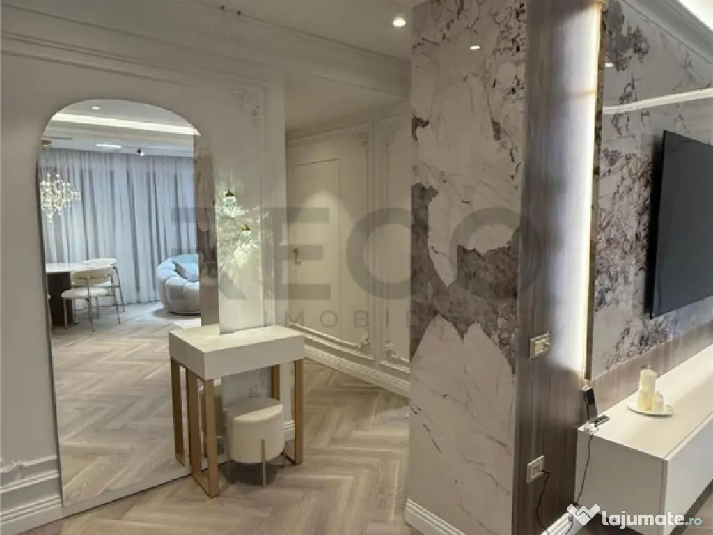 Apartament cu 3 camere ultralux, 83 mp, NOU, zona centrala