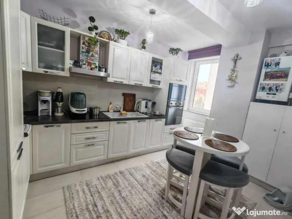 Apartament 2 camere de vânzare – zona Primo, Constanța