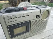 Radio casetofon Sanyo M2402 piese 