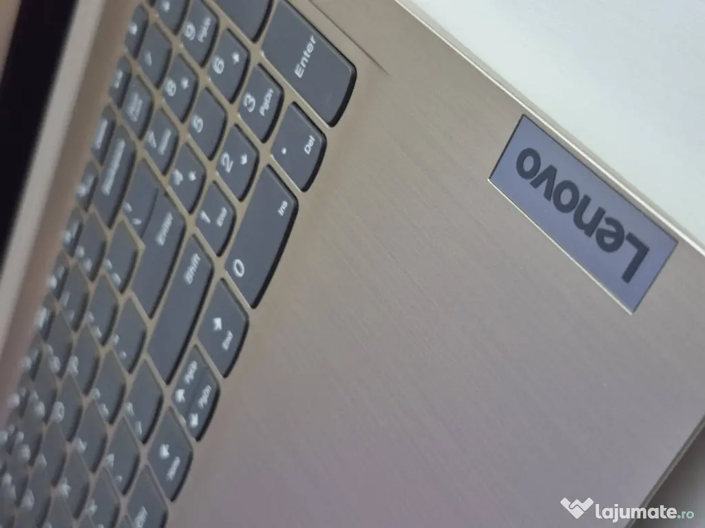 Laptop Lenovo IdeaPad 3, Intel i3, 8GB, 256 GB