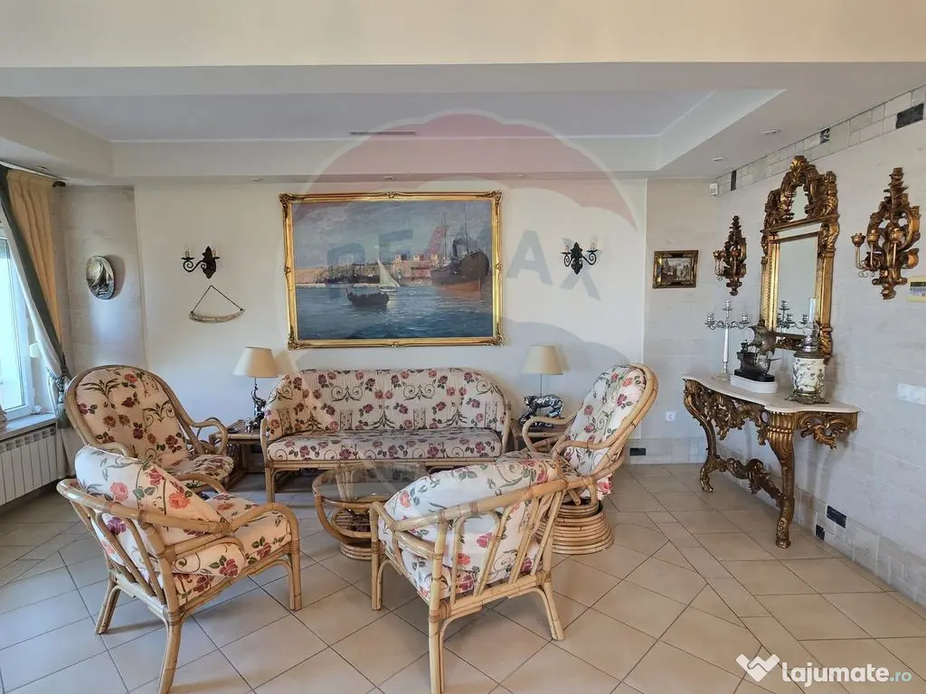 DE VANZARE Apartament cu 4 camere în Mamaia Nord