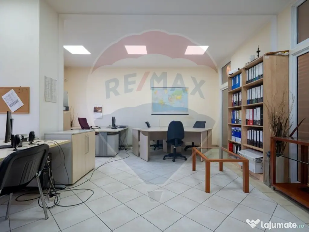 DE INCHIRIAT Spațiu comercial Bd. Unirii – 1335 mp