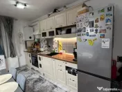 Apartament 3 camere, et.1, 2 balcoane, parcare privata Floresti 