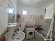 2 camere - centrala termica - et 3 mansarda - Vasile Lucac