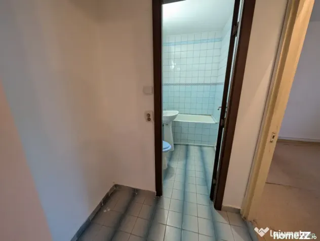 Apartament langa CORA , grădiniță, etaj 2 - Bacau (Bacau)