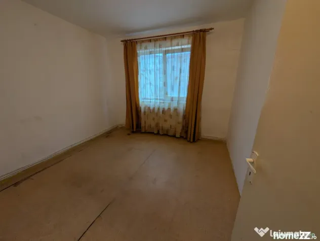 Apartament langa CORA , grădiniță, etaj 2 - Bacau (Bacau)