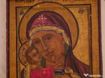 Icoana veche pictata pe lemn