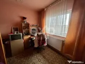Apartament cu 3 camere de vânzare – zona Calea București 