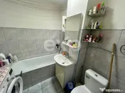 Apartament cu 3 camere de vânzare – zona Calea București 