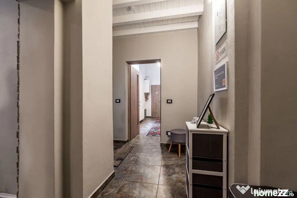 Loft ultracentral 90 mp | 2 niveluri | mobilat complet - Arad (Arad)