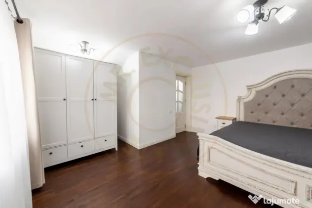 Casa 3 dormitoare,sauna proprie,terase spatioase - Bradu