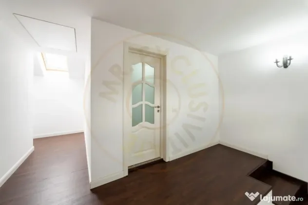 Casa 3 dormitoare,sauna proprie,terase spatioase - Bradu