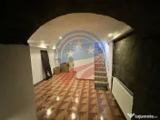 Spațiu comercial central de închiriat 