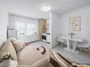 Garsoniera practica,Central: vis-a-vis de Universitatea Tran 