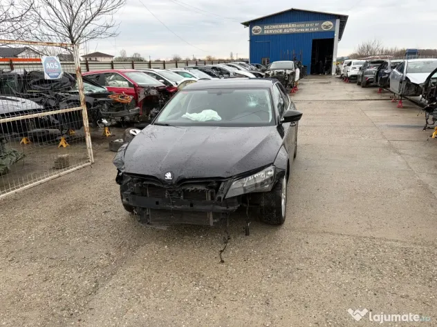 Dezmembrez Skoda Superb III Hatchback ( 3V3 ) 2.0 TDI DFGA 150 cai cutie QFZ
