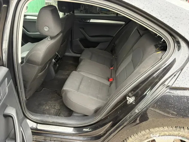 Dezmembrez Skoda Superb III Hatchback ( 3V3 ) 2.0 TDI DFGA 150 cai cutie QFZ