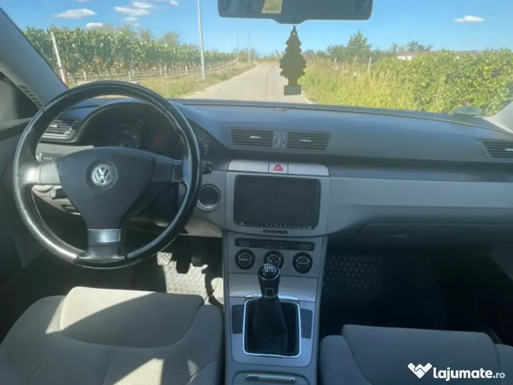 Vand Volkswagen Passat B6 2.0 Tdi 140 cp