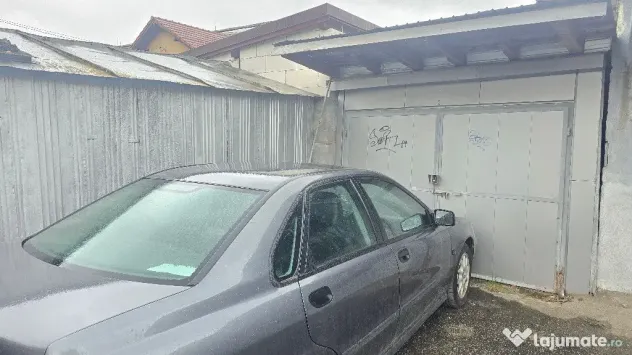 Vand garaj in Deva, pe strada Cernei, suprafata utila 19 mp, construct