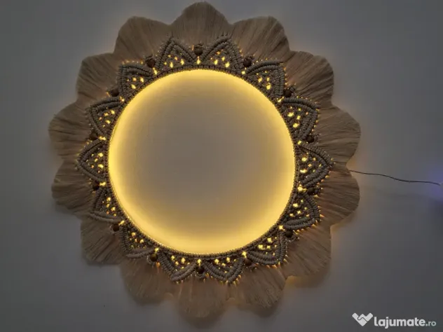 Decorațiune/lampă led macrame