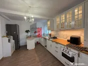 Casa curte Popesti Leordeni - A0 