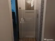 Apartament 3 camere semidecomandat 