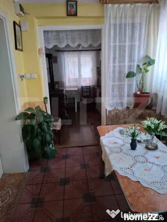 Vand casa in Oradea, intr-o zona linistita, aproape de parc