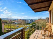 Vilă cu 7 camere și 825 mp teren în cartierul Bucium-Iasi 