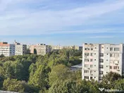 Apartament 3 camere luminos cu loc de parcare 