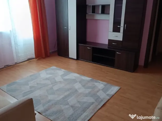 Apartament 2 camere et 1 Central