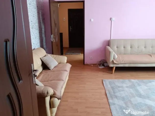 Apartament 2 camere et 1 Central