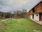 Casa la munte cu teren generos in Com. Nucsoara, loc. Slat 