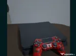 Ps4 cu o maneta si 3 jocuri