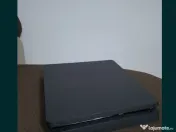 Ps4 cu o maneta si 3 jocuri 