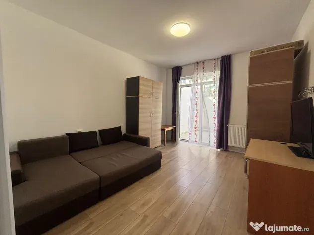 Ap. 1 cam decomandat, bloc nou, mobilat si utilat, se acceptă credit