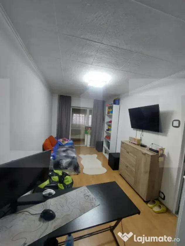 Apartament 3 camere, 78 mp, zona Vlaicu