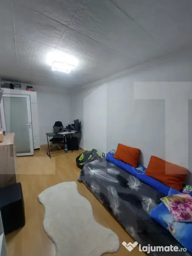 Apartament 3 camere, 78 mp, zona Vlaicu