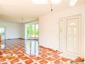 FILM! Casa noua,Covasna,cu fotovoltaic, garaj,curte,2 terase 