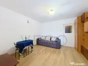 Garsoniera 28 mp + balcon 4 mp in Manastur, pe strada Parang 