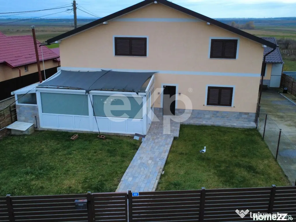 Casă premium cu 5 camere de vânzare în Șerbești, comuna