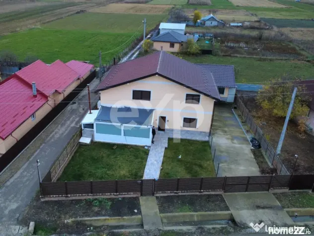 Casă premium cu 5 camere de vânzare în Șerbești, comuna