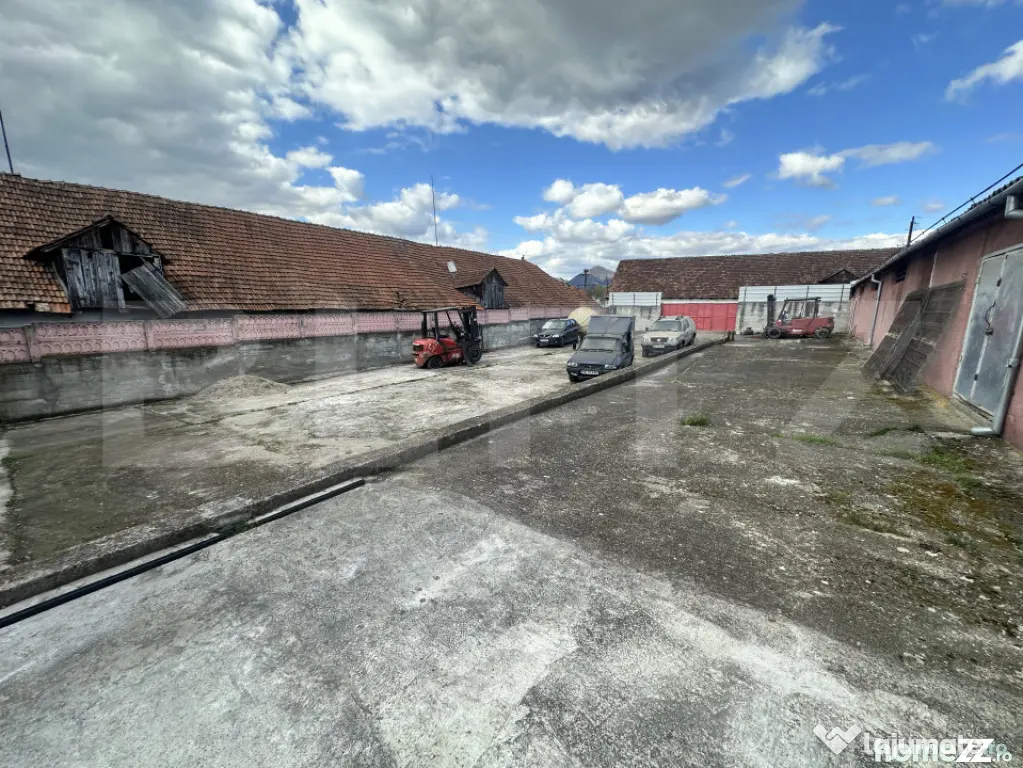 Parc industrial Bârsãu (HALE-BIROURI-APARTAMENT DE LOCUIT-
