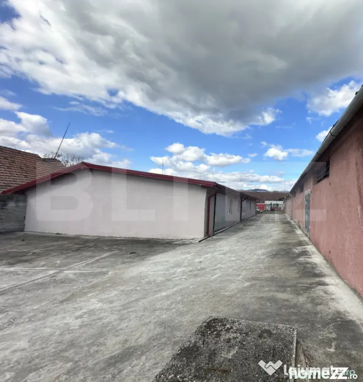 Parc industrial Bârsãu (HALE-BIROURI-APARTAMENT DE LOCUIT-