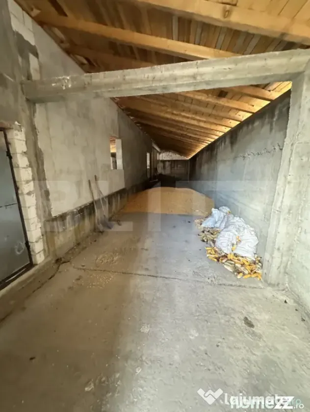 Parc industrial Bârsãu (HALE-BIROURI-APARTAMENT DE LOCUIT-