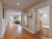 FILM 3D! Vila high tech, cu semineu, jacuzzi, terasa, 10 cam 