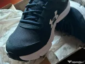 Adidași Under Armour