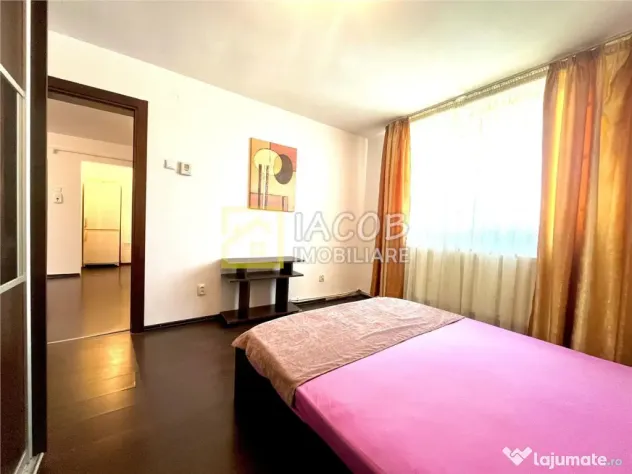Apartament 3 camere decomandate, strada Martir Horia, Bacau