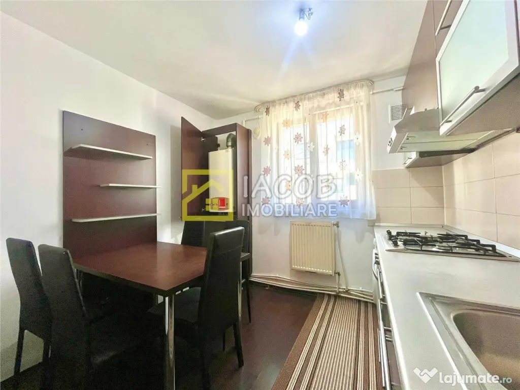Apartament 3 camere decomandate, strada Martir Horia, Bacau