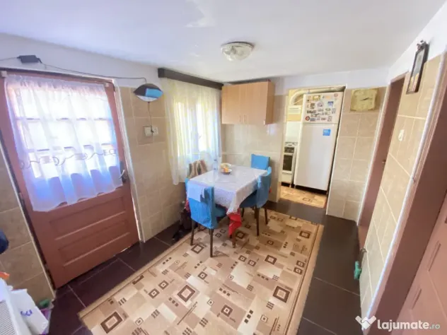 Casa cu Garaj- Zona Teius
