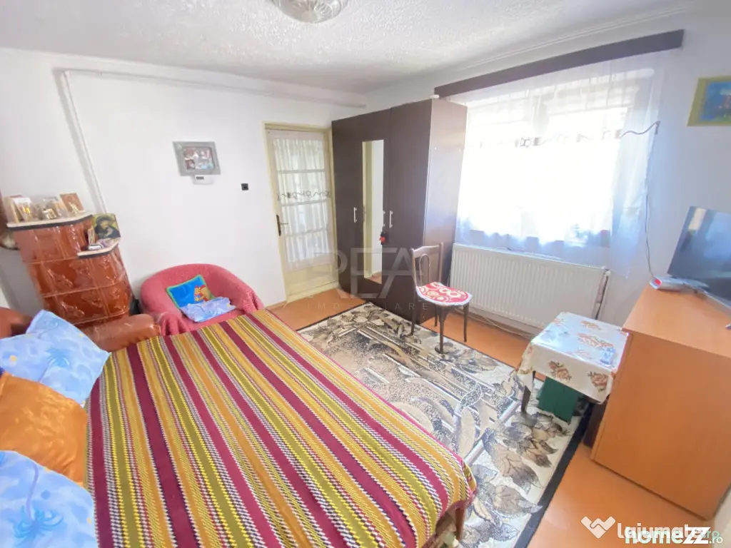 Casa cu Garaj- Zona Teius