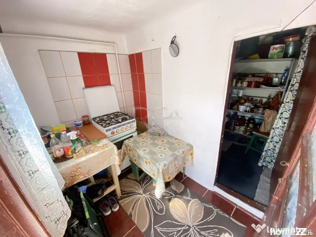 Casa cu Garaj- Zona Teius
